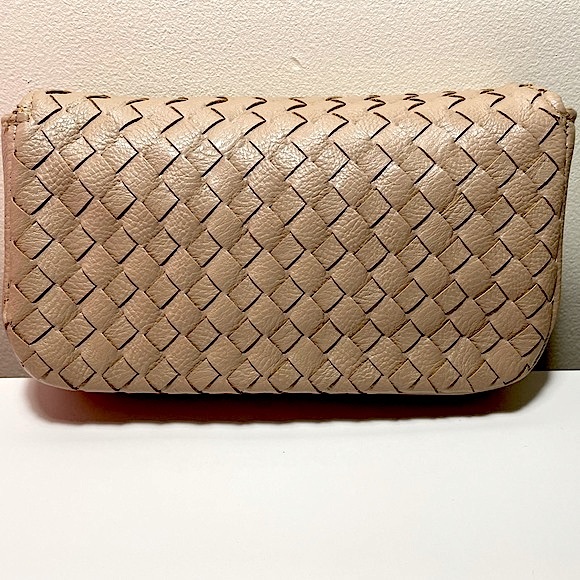 Fond Singapore | Woven PU Crossbody Bag | NWT | Beige - Picture 3 of 11